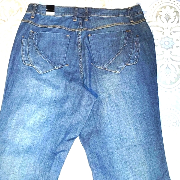 Venzia Blue Jeans Stretch Flare Plus High Rise Long NEW 5 pocket sz 18 NWT - Picture 6 of 7